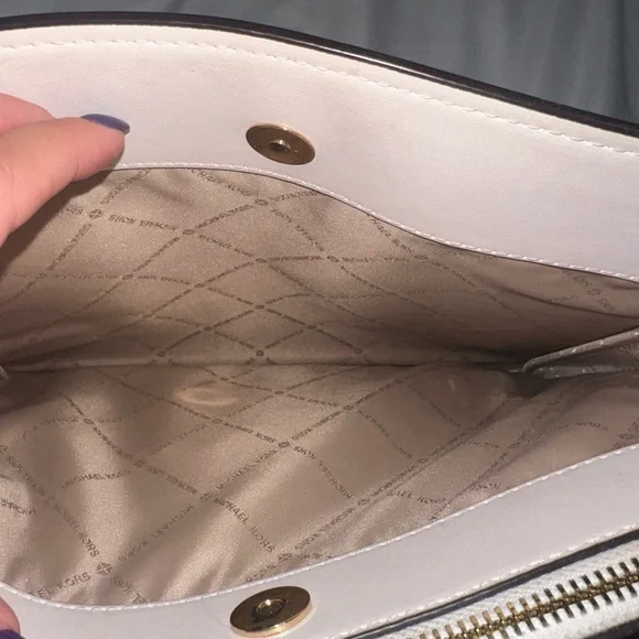 Michael Kors Hope Large Saffiano Leather Satchel - Picture 8 of 11